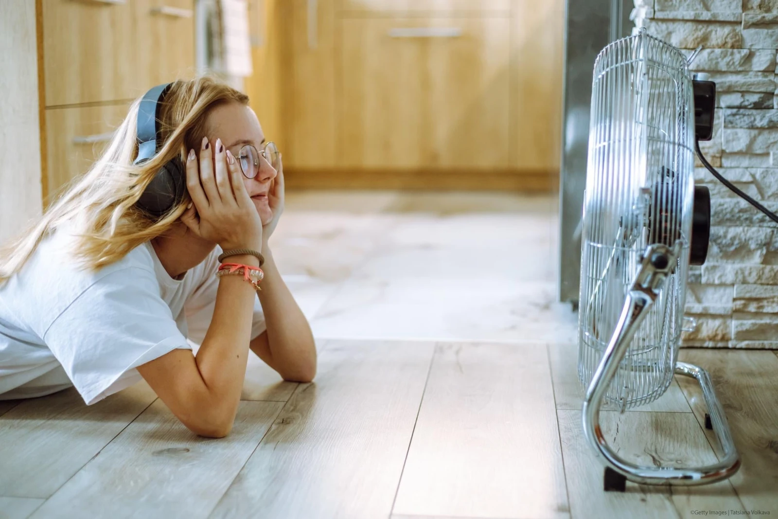 Konsument korzystający z energii elektrycznej podczas upału
